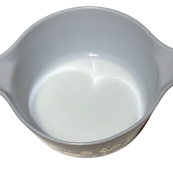 Vintage Pyrex Early American casserole dish with a lid - Picture 4 of 6